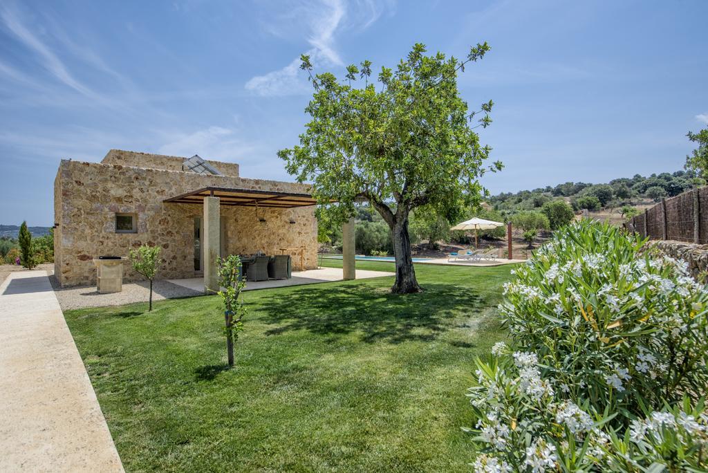 Es Lligats Agroturismo - Adults Only Сант-Льоренс-дес-Кардассар Экстерьер фото